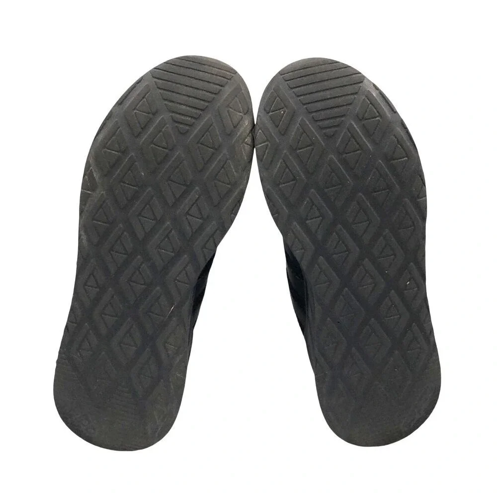 adidas questar flow